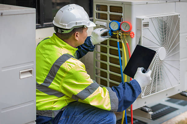 Professional Hvac technician working in Lancaster, WI